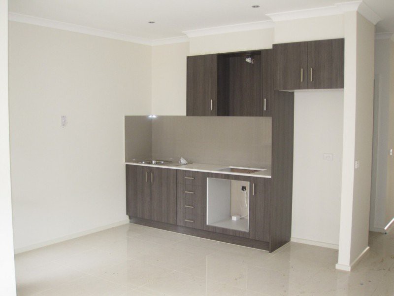 6/84 Henty Street, Reservoir, VIC 3073, Reservoir - Thumbnail 2