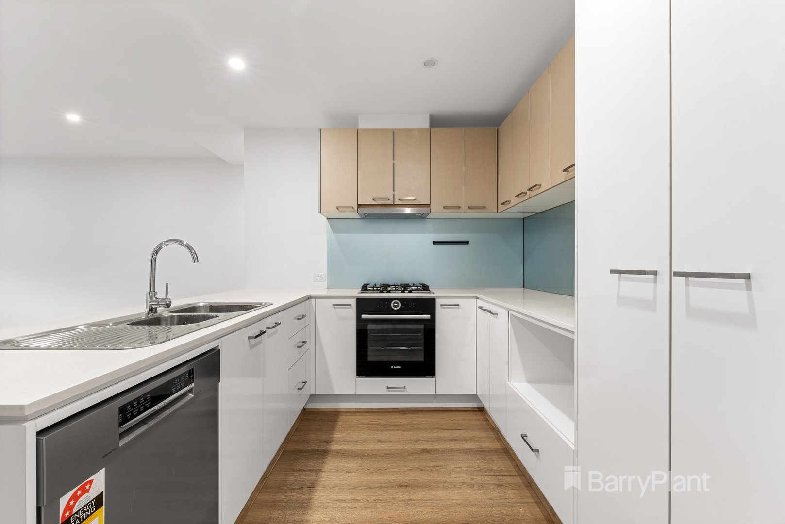 6/881 Doncaster Road, Doncaster East, VIC 3109, Doncaster East - Thumbnail 2
