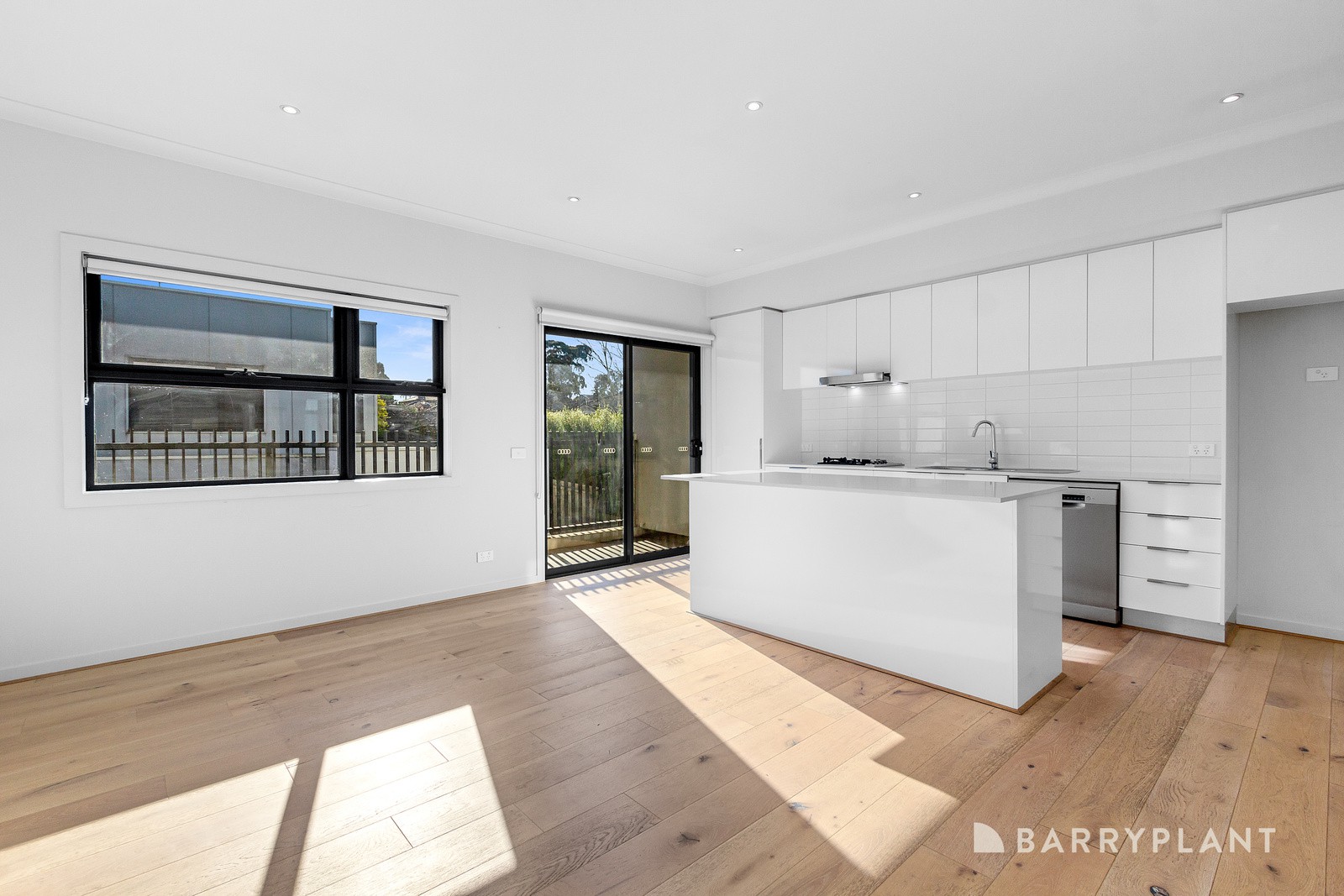 6/9 Luton Court, Rowville, VIC 3178, Rowville - Thumbnail 2