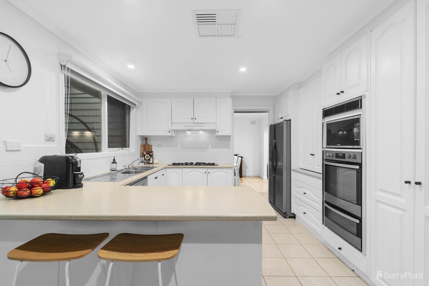 6 Abersham Court, Eltham, VIC 3095, Eltham - Thumbnail 3