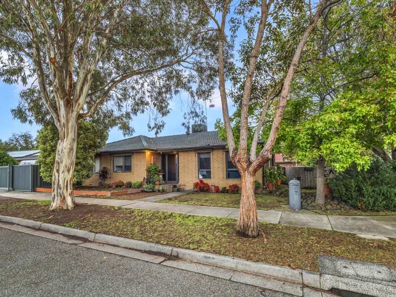6 Adamson Drive, Endeavour Hills, VIC 3802 - Image - 25/05/2026