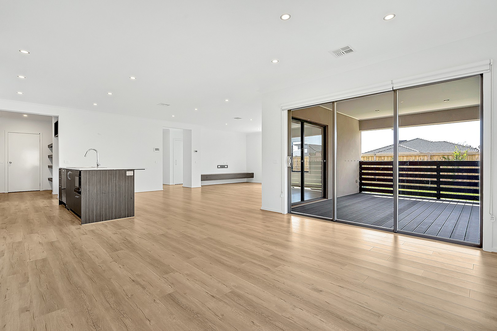 6 Ailsworth Way, Mickleham, VIC 3064, Mickleham - Thumbnail 6