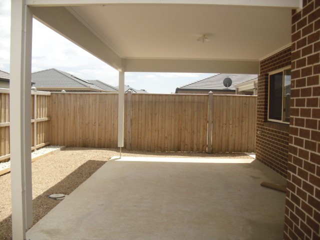 6 Airlie Avenue, Point Cook, VIC 3030, Point Cook - Thumbnail 6