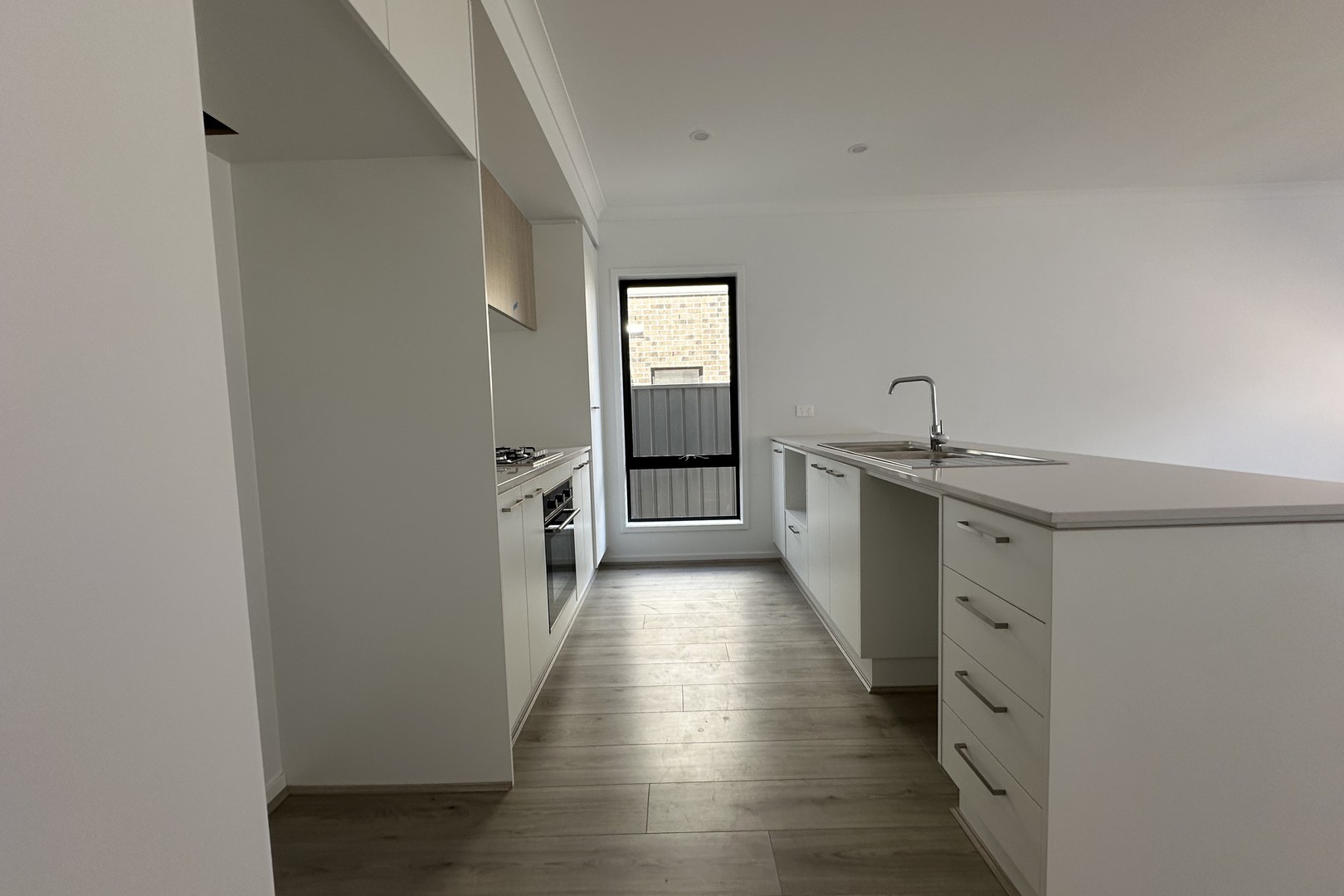 6 Amazon Street, Truganina, VIC 3029 - Thumbnail 2 - 11/12/2023