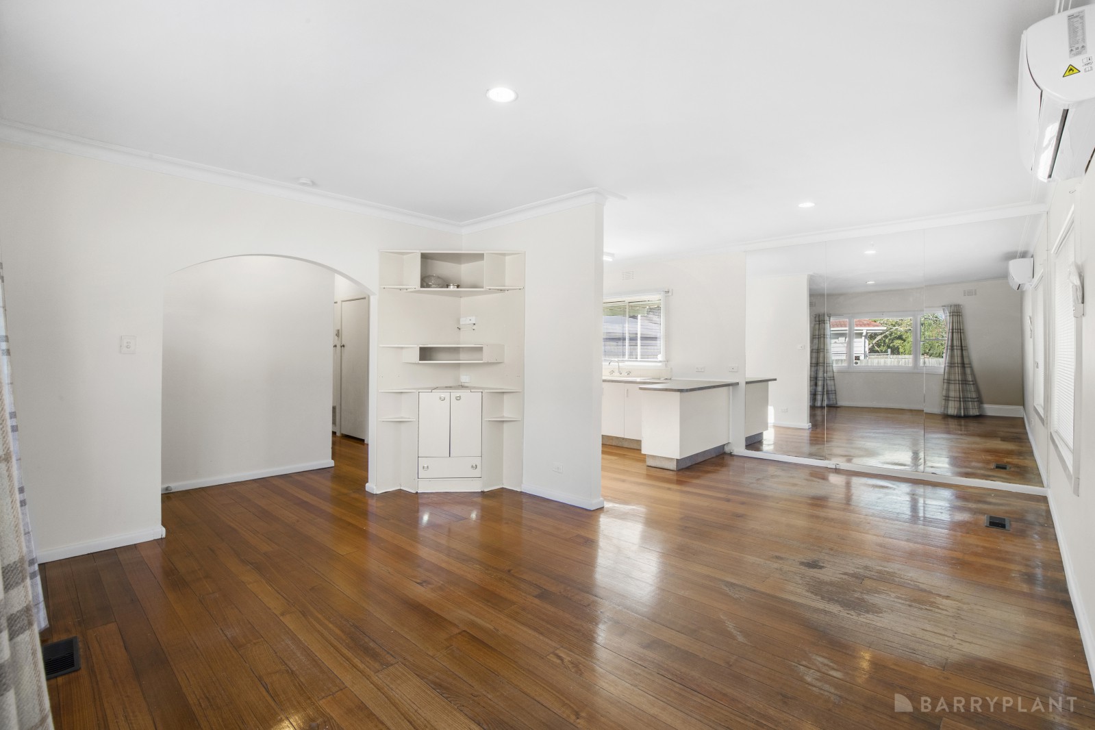 6 Ambrie Crescent, Noble Park, VIC 3174 - Thumbnail 2 - 07/04/2026