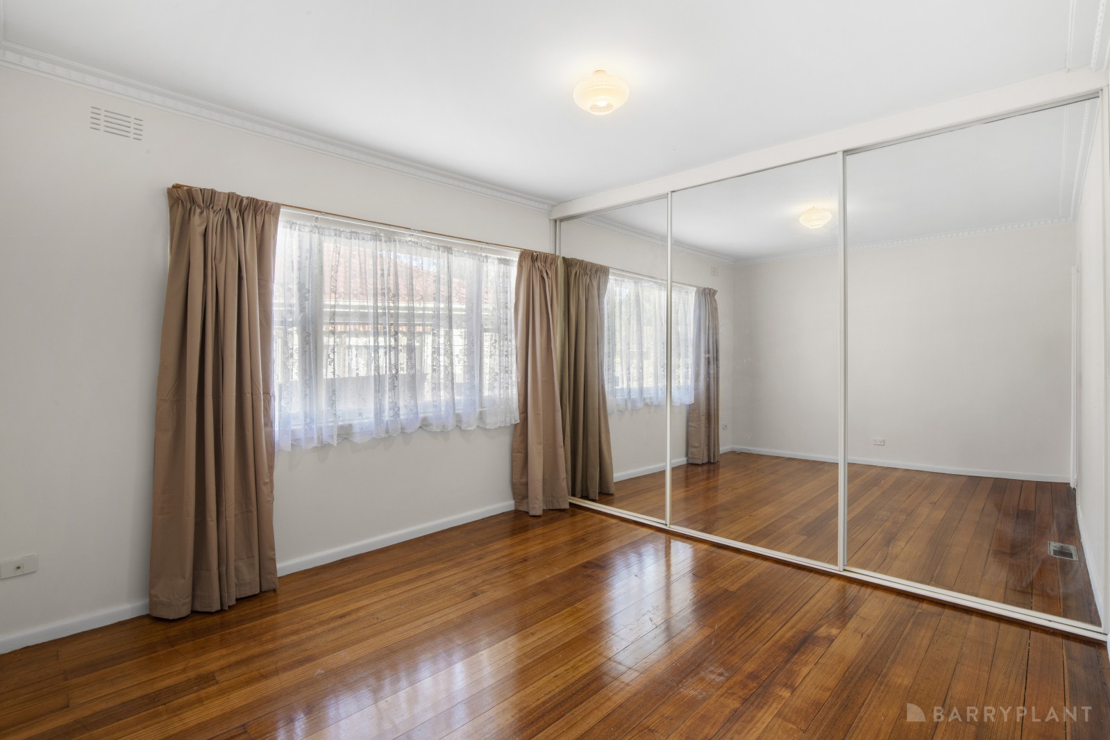 6 Ambrie Crescent, Noble Park, VIC 3174, Noble Park - Thumbnail 4