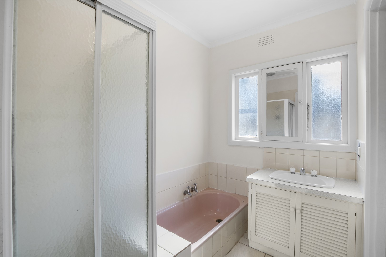 6 Ambrie Crescent, Noble Park, VIC 3174, Noble Park - Thumbnail 5