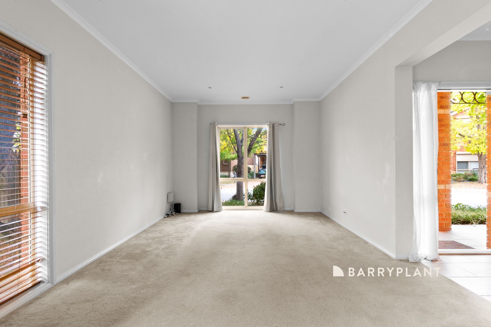 6 Amhurst Drive, Narre Warren South, VIC 3805 - Thumbnail 1 - 14/04/2025