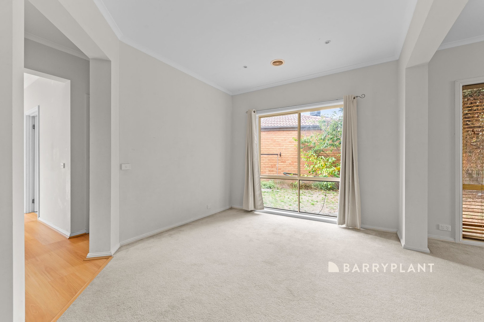 6 Amhurst Drive, Narre Warren South, VIC 3805 - Thumbnail 2 - 14/04/2025