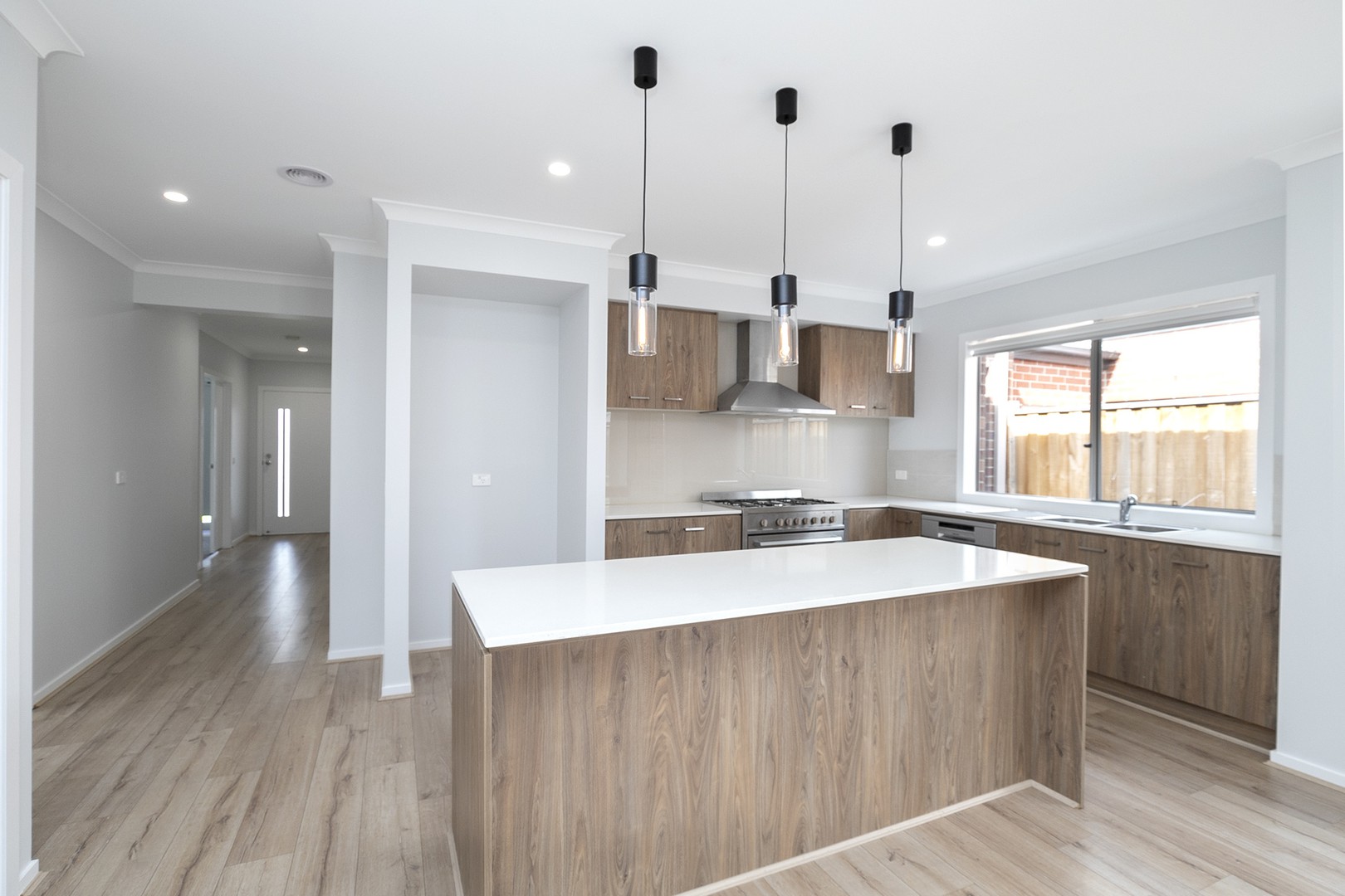 6 Anna Road, Fraser Rise, VIC 3336, Fraser Rise - Thumbnail 3