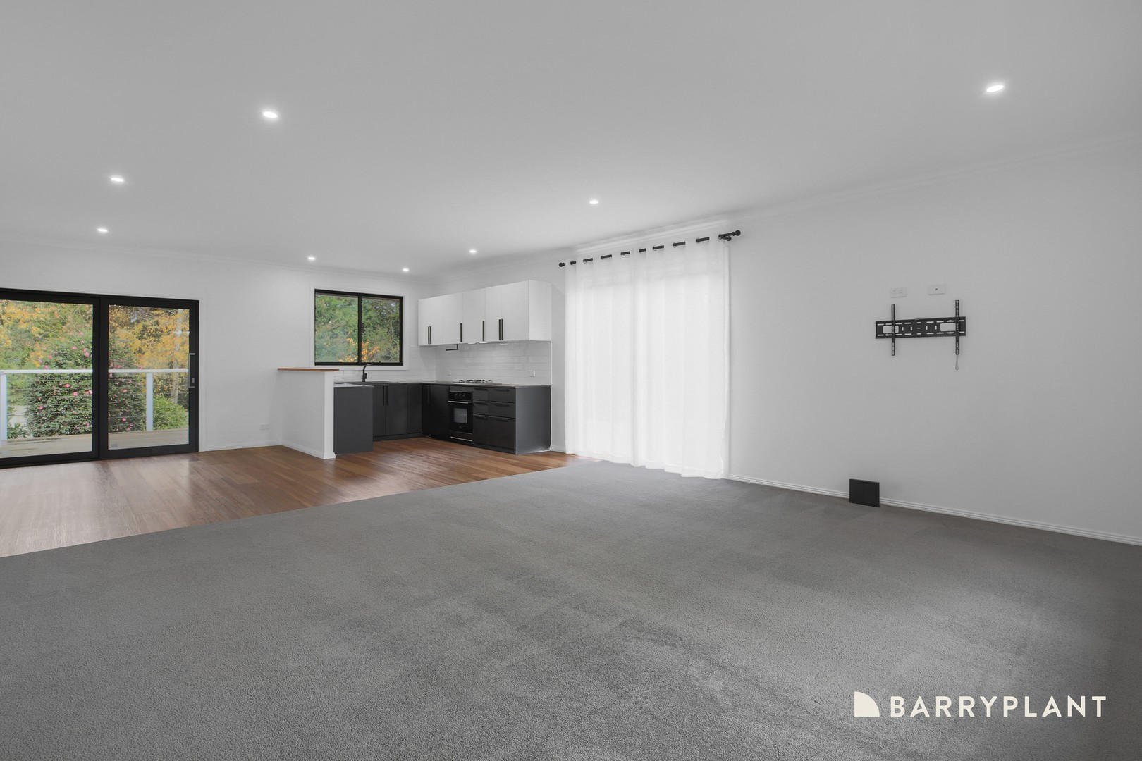 6 Archibald Crescent, Warragul, VIC 3820, Warragul - Thumbnail 5