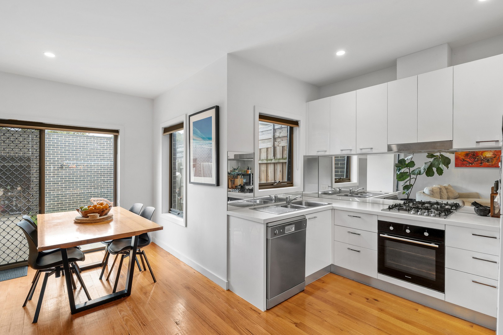 6 Armadale Place, Hillside, VIC 3037, Hillside - Thumbnail 4
