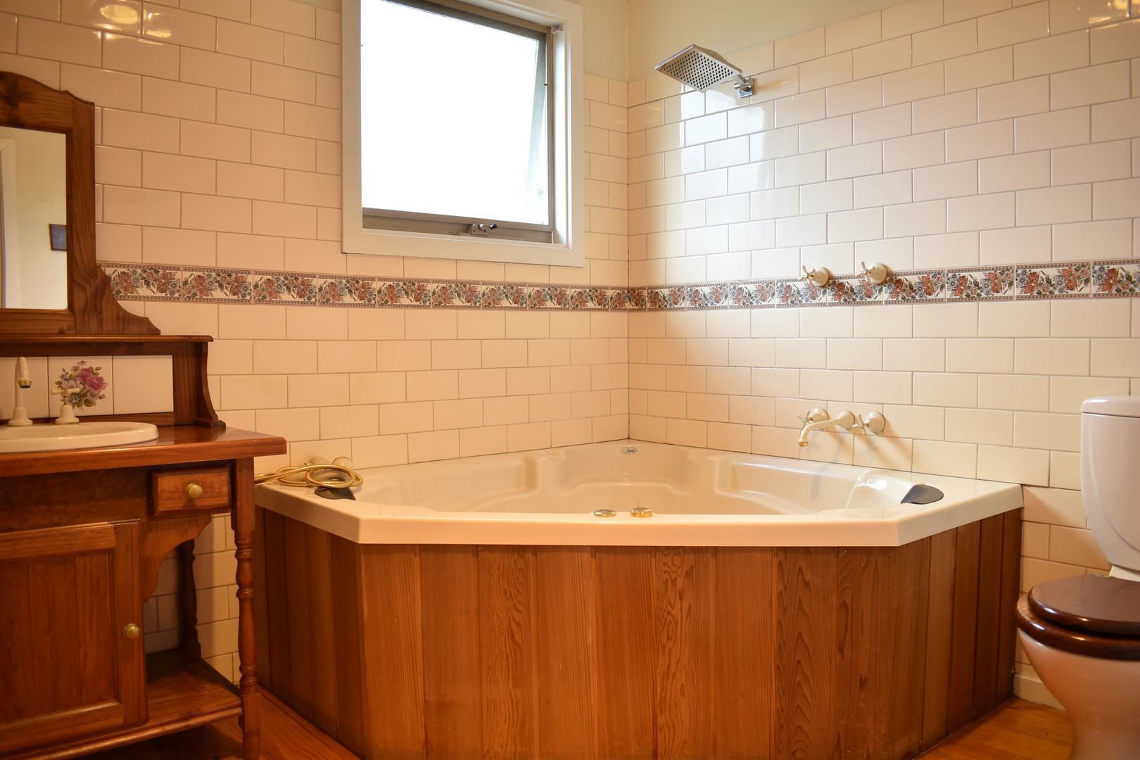 6 Arundel Avenue, Reservoir, VIC 3073, Reservoir - Thumbnail 5