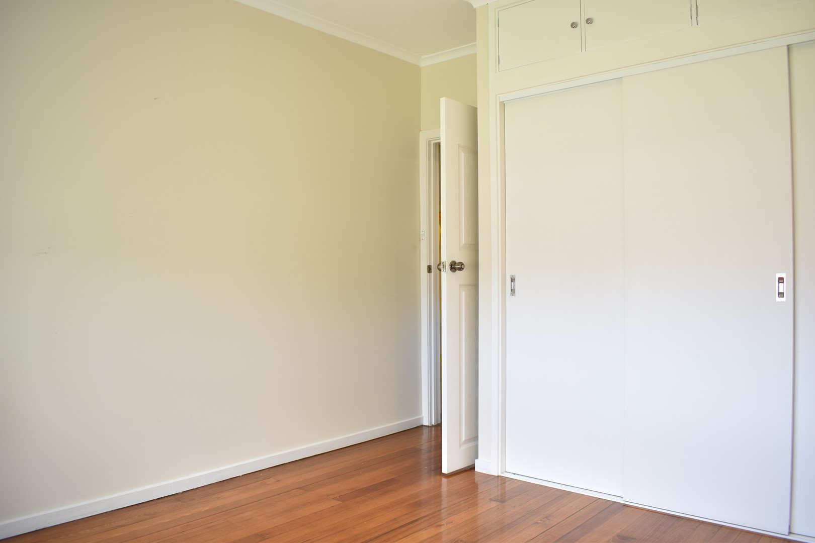 6 Arundel Avenue, Reservoir, VIC 3073, Reservoir - Thumbnail 6