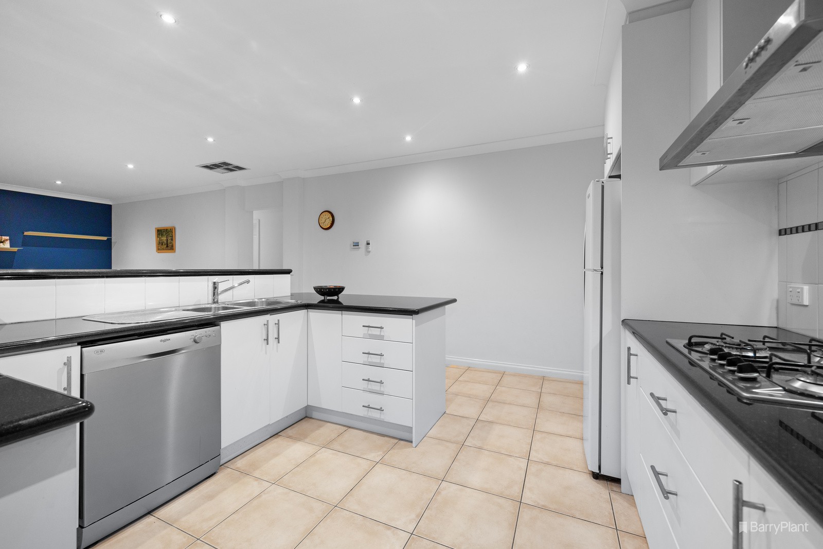 6 Ashton Avenue, Mooroolbark, VIC 3138, Mooroolbark - Thumbnail 3