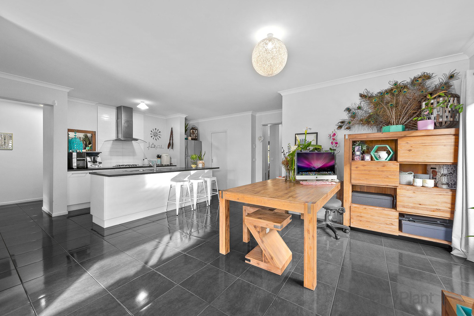 6 Asteria Crescent, Cranbourne West, VIC 3977 - Thumbnail 2 - 29/06/2022