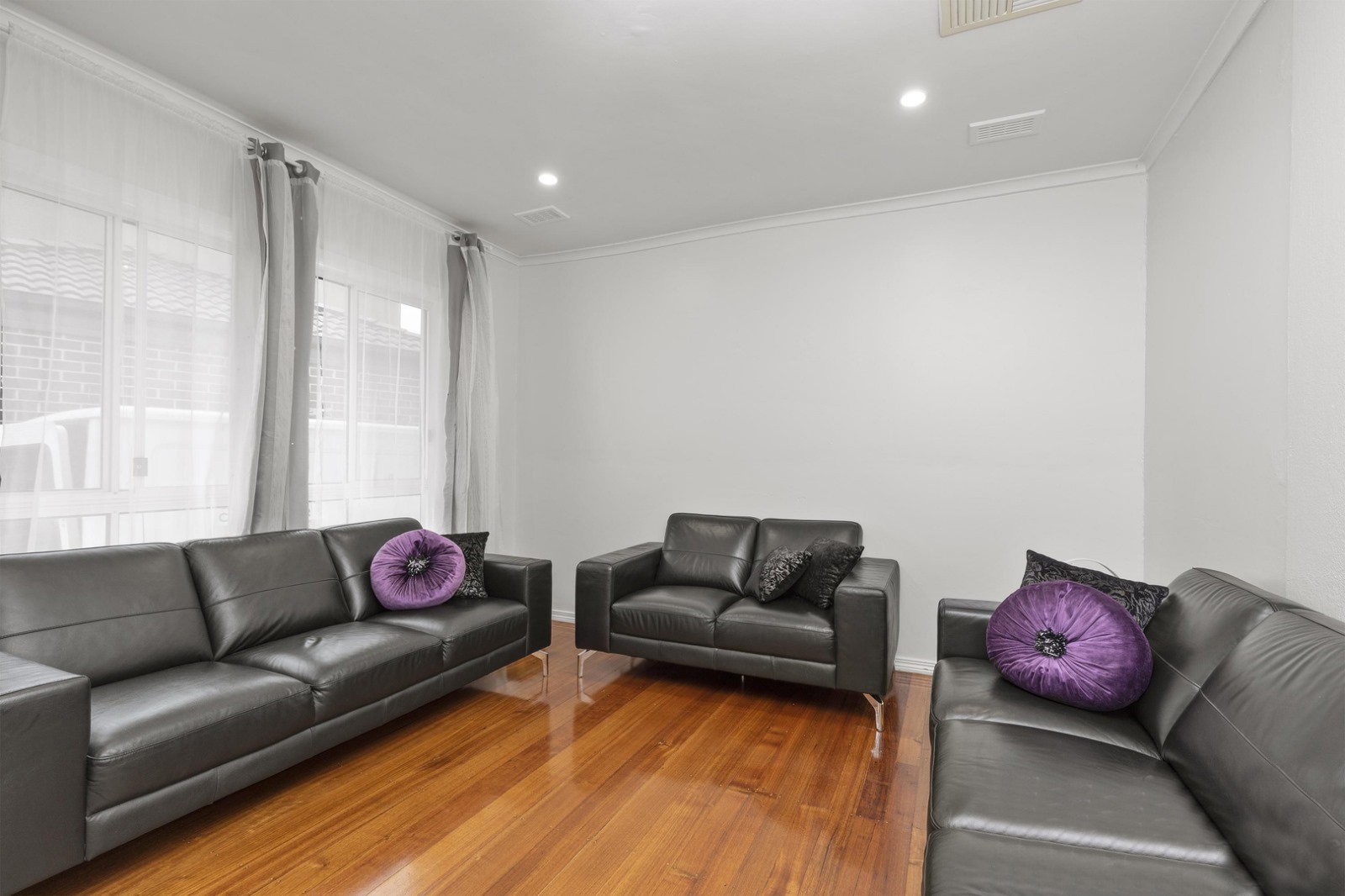 6 Avalon Avenue, Broadmeadows, VIC 3047, Broadmeadows - Thumbnail 4