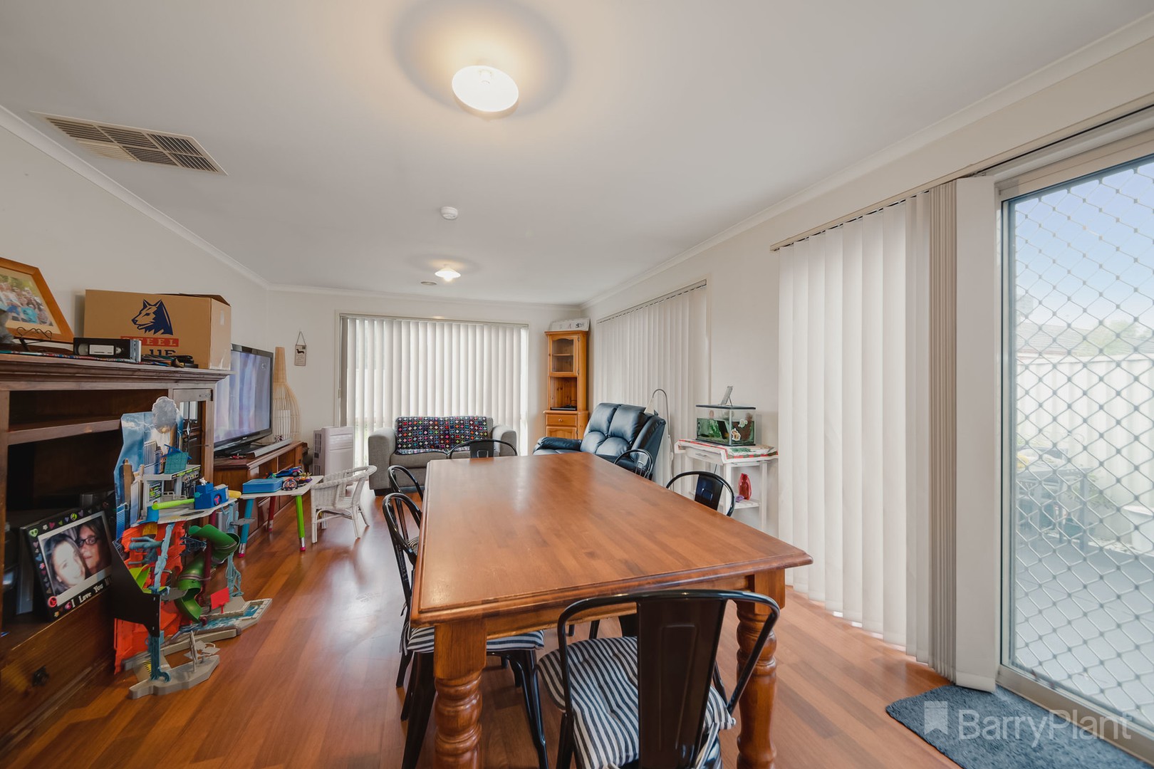 6 Avoca Place, Pakenham, VIC 3810, Pakenham - Thumbnail 3