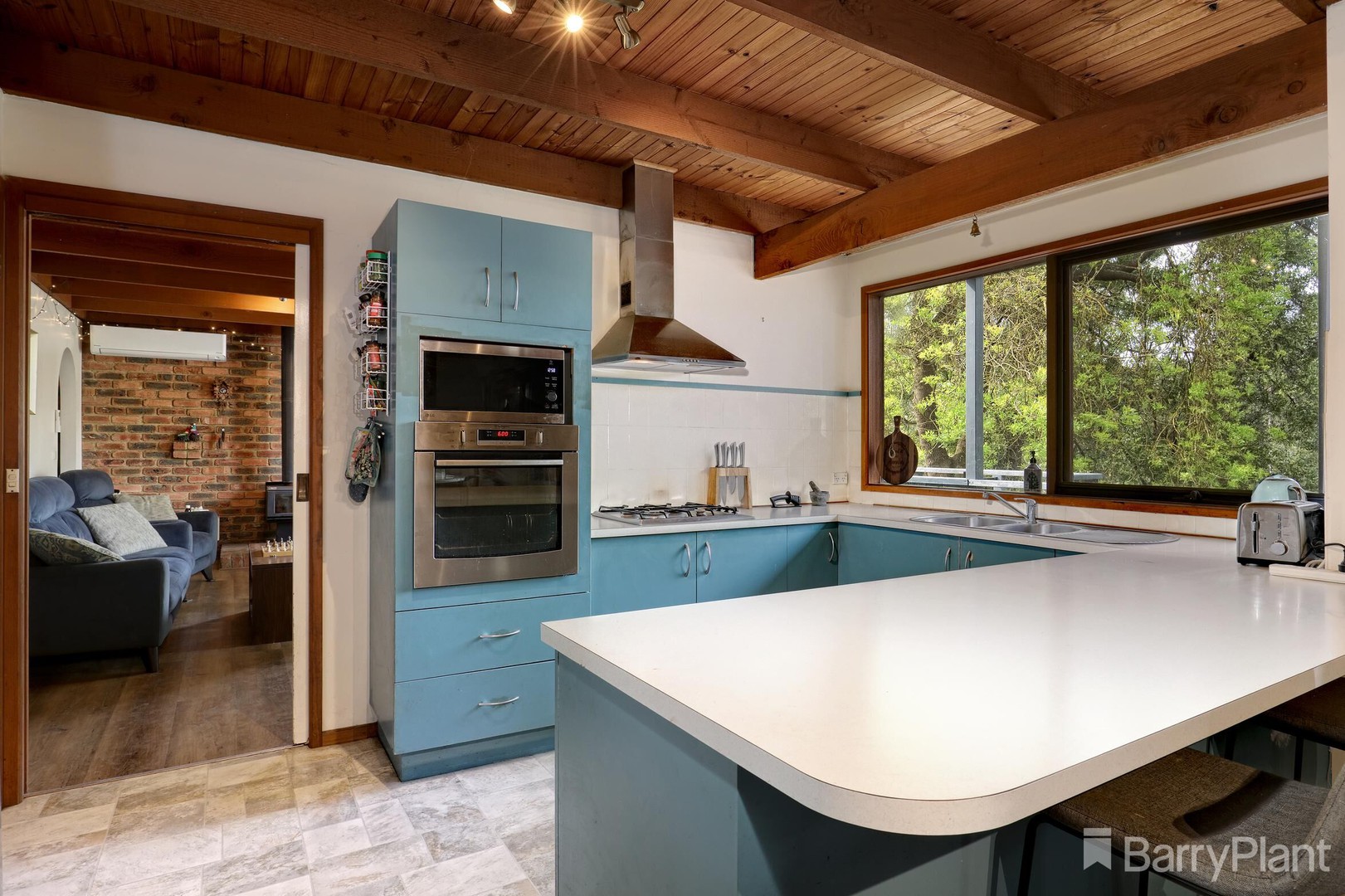 6 Baker Street, Cockatoo, VIC 3781, Cockatoo - Thumbnail 3