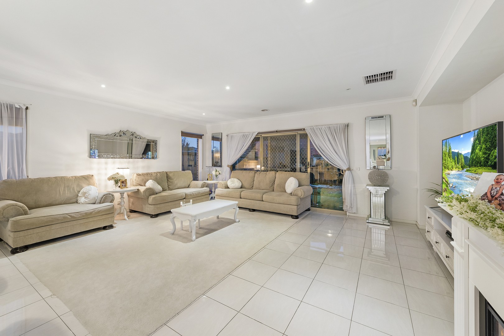 6 Balerno Way, Taylors Hill, VIC 3037, Taylors Hill - Thumbnail 7