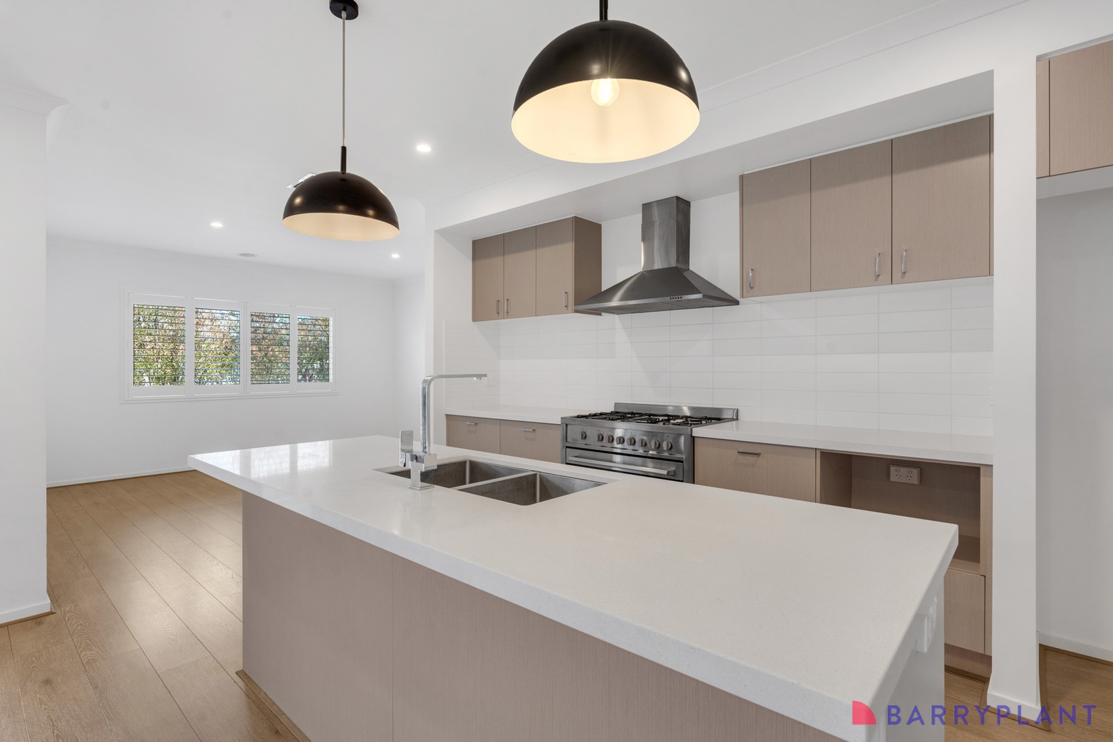 6 Barclay Street, Thornhill Park, VIC 3335 - Thumbnail 1 - 20/02/2025