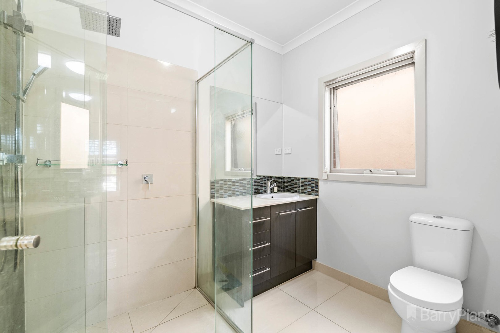 6 Barter CrescentCranbourne East, VIC 3977, Cranbourne East - Thumbnail 4