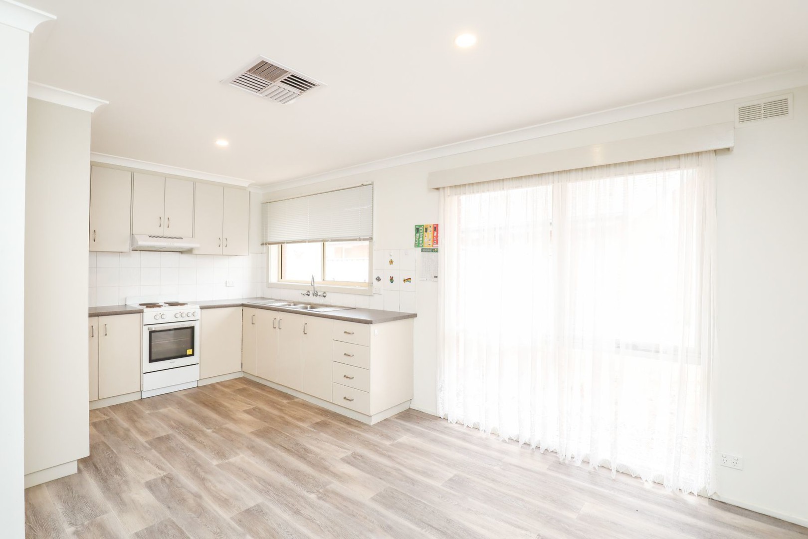 6 Batten Place, Mildura, VIC 3500, Mildura - Thumbnail 3