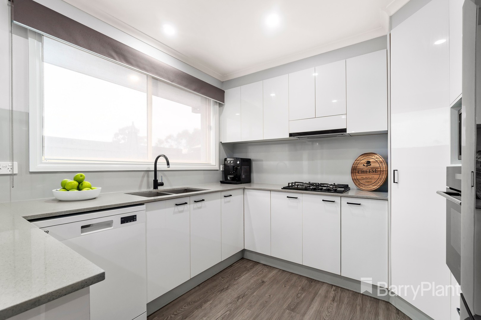 6 Bean Court, Mill Park, VIC 3082, Mill Park - Thumbnail 4