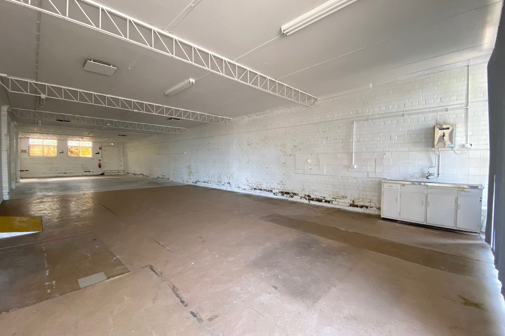 6 Beauford Avenue, Bell Post Hill, VIC 3215 - Thumbnail 2 - 06/11/2025