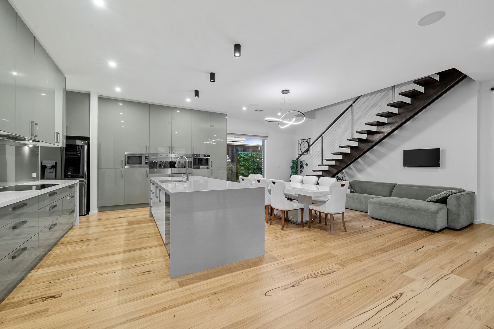 6 Beaufort Parade, Taylors Hill, VIC 3037, Taylors Hill - Thumbnail 5