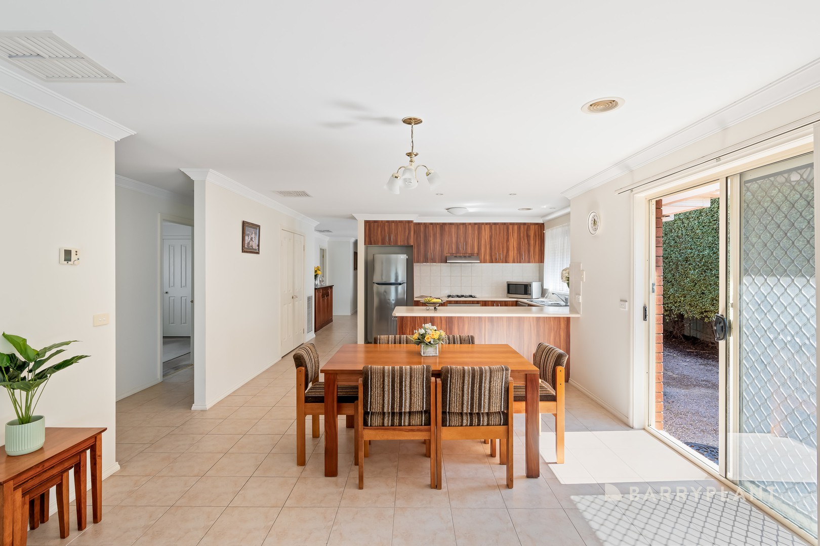 6 Beckett Way, Craigieburn, VIC 3064, Craigieburn - Thumbnail 4