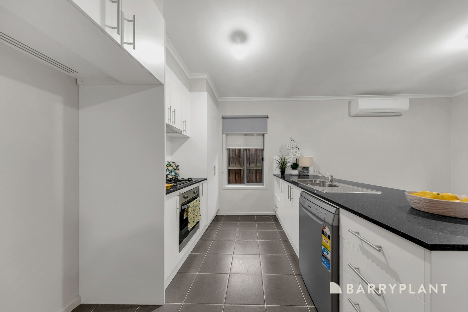 6 Beltons Way, Doreen, VIC 3754, Doreen - Thumbnail 2