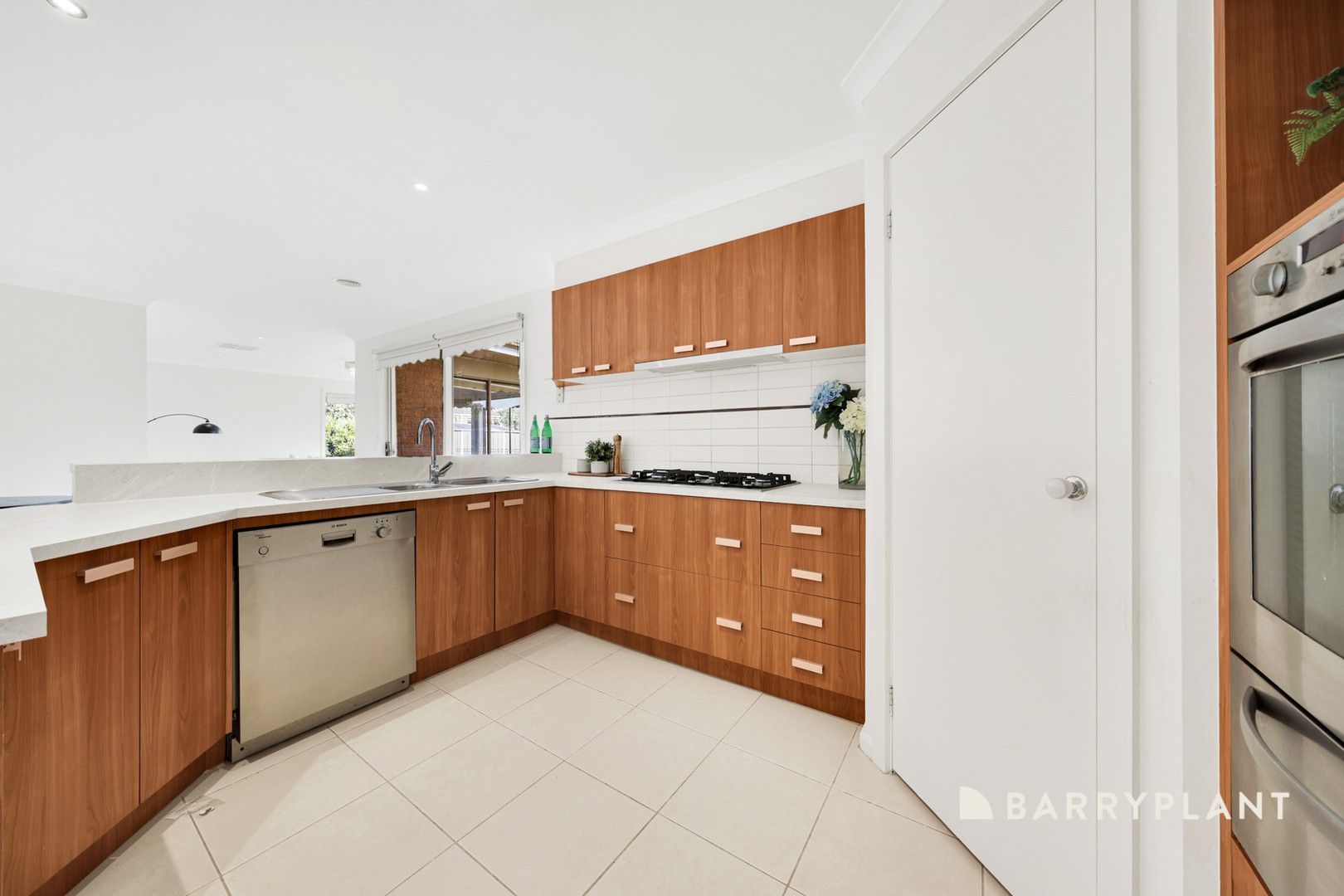 6 Bennett Street, South Morang, VIC 3752, South Morang - Thumbnail 5