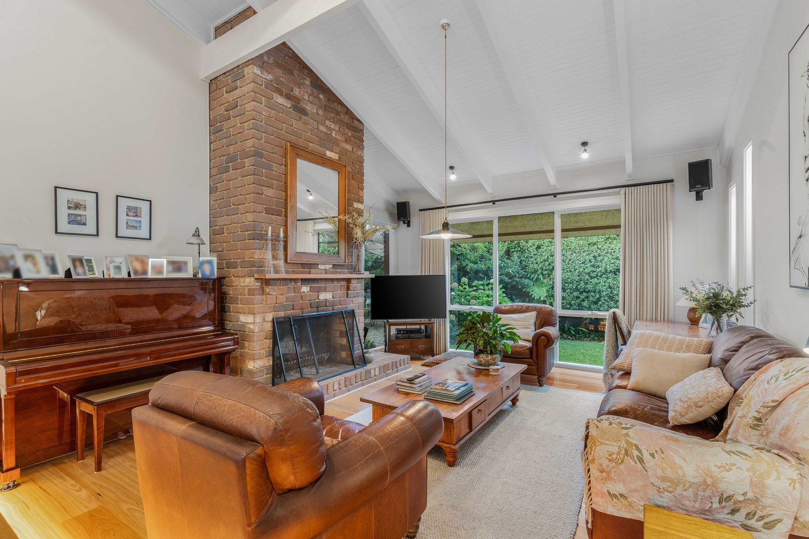 6 Bethanga Court, Taylors Lakes, VIC 3038, Taylors Lakes - Thumbnail 3