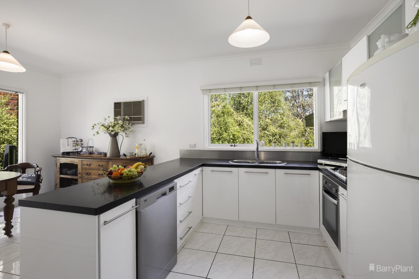 6 Betton Crescent, Warrandyte, VIC 3113, Warrandyte - Thumbnail 4