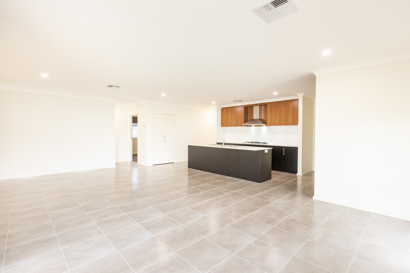 6 Birksgate Close, Mildura, VIC 3500 - Thumbnail 1 - 26/02/2026