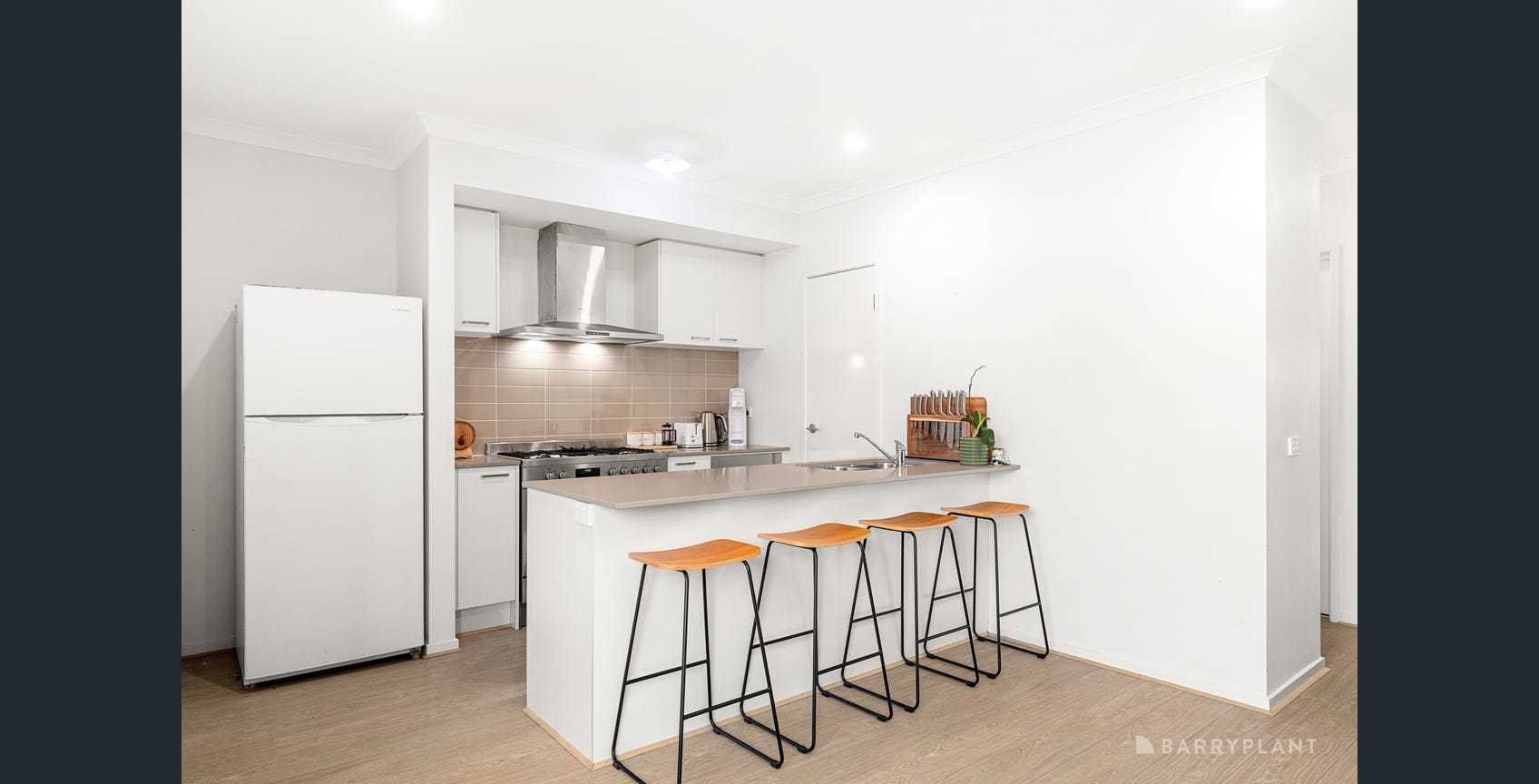 6 Bleecker Way, Point Cook, VIC 3030, Point Cook - Thumbnail 2