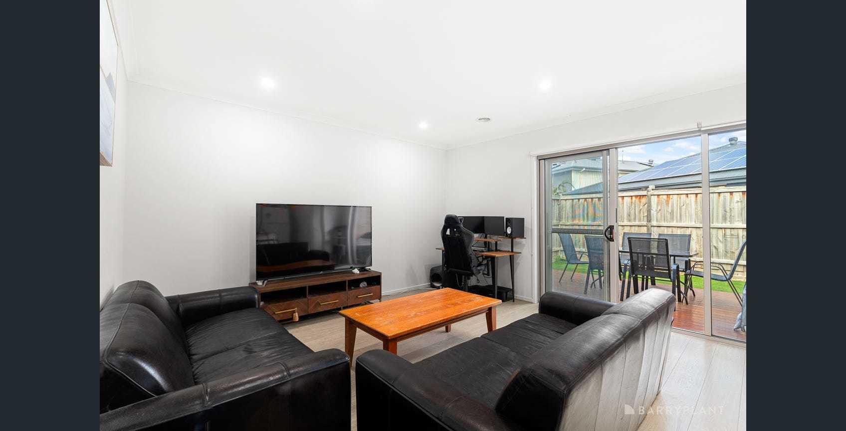 6 Bleecker Way, Point Cook, VIC 3030, Point Cook - Thumbnail 3