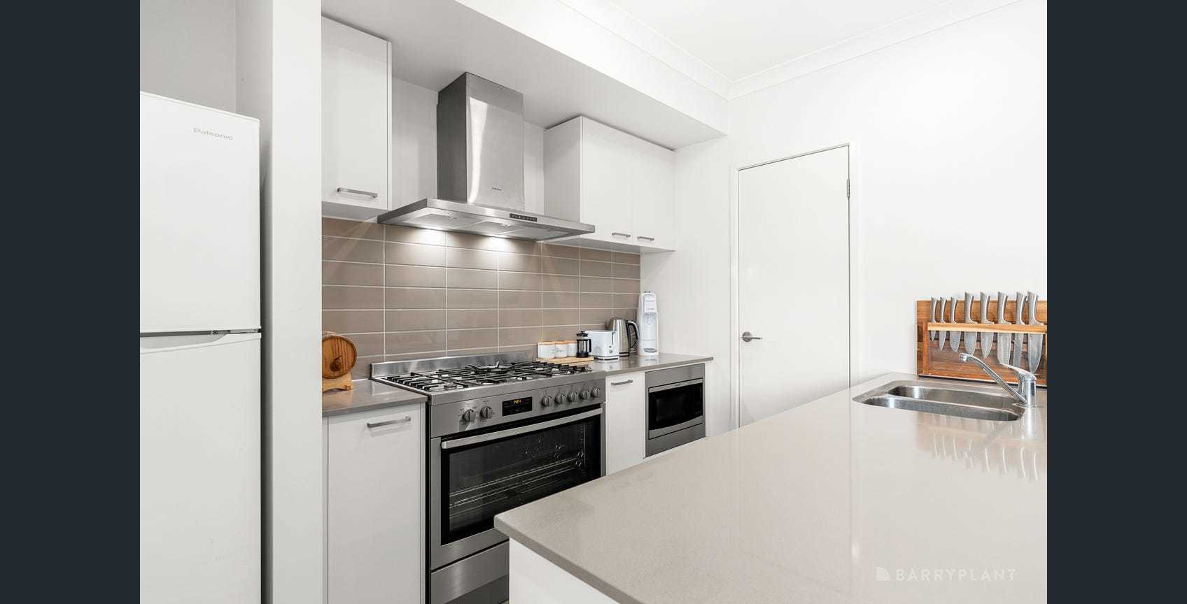 6 Bleecker Way, Point Cook, VIC 3030, Point Cook - Thumbnail 7