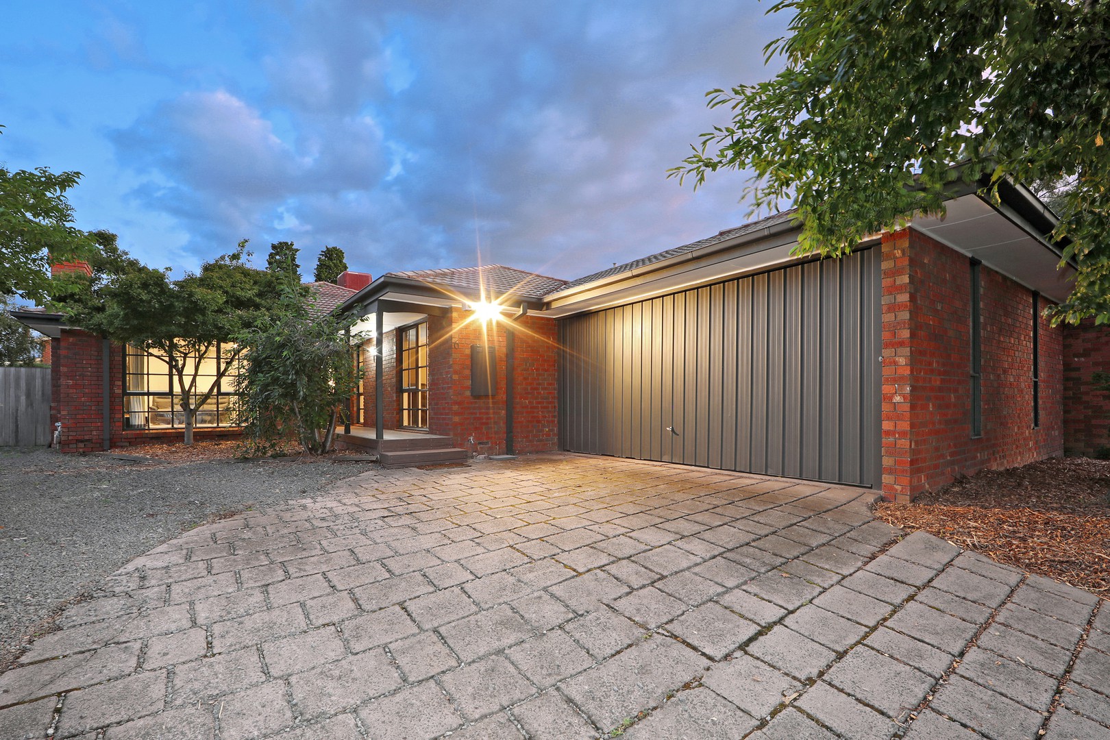 6 Boyle Close, Wantirna South, VIC 3152, Wantirna South - Thumbnail 2