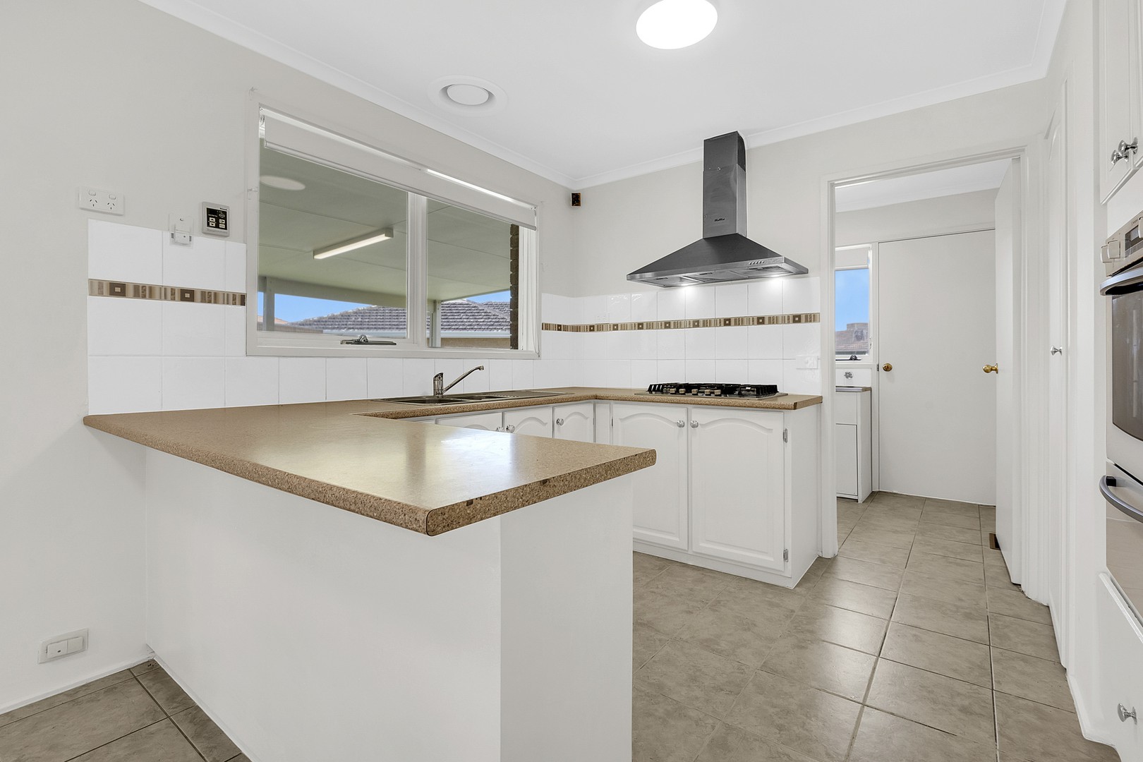 6 Brandon Court, Craigieburn, VIC 3064, Craigieburn - Thumbnail 7