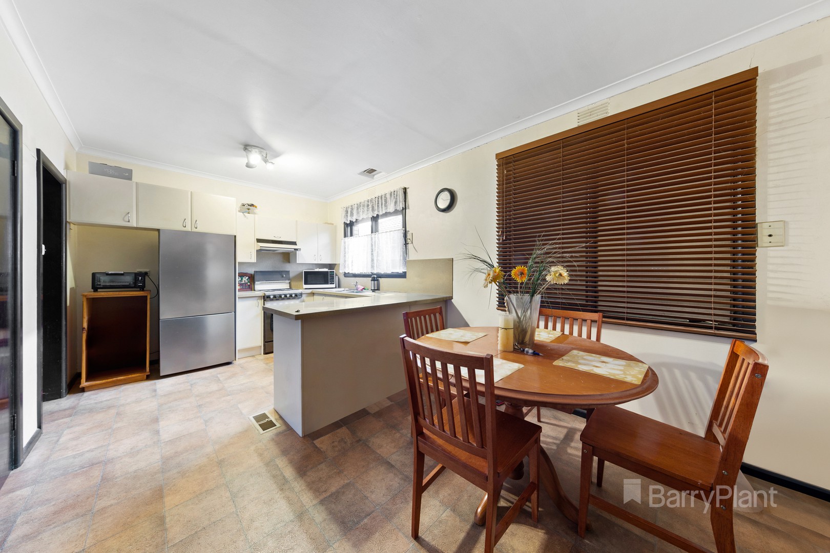 6 Breydon Court, St Albans, VIC 3021, St Albans - Thumbnail 5