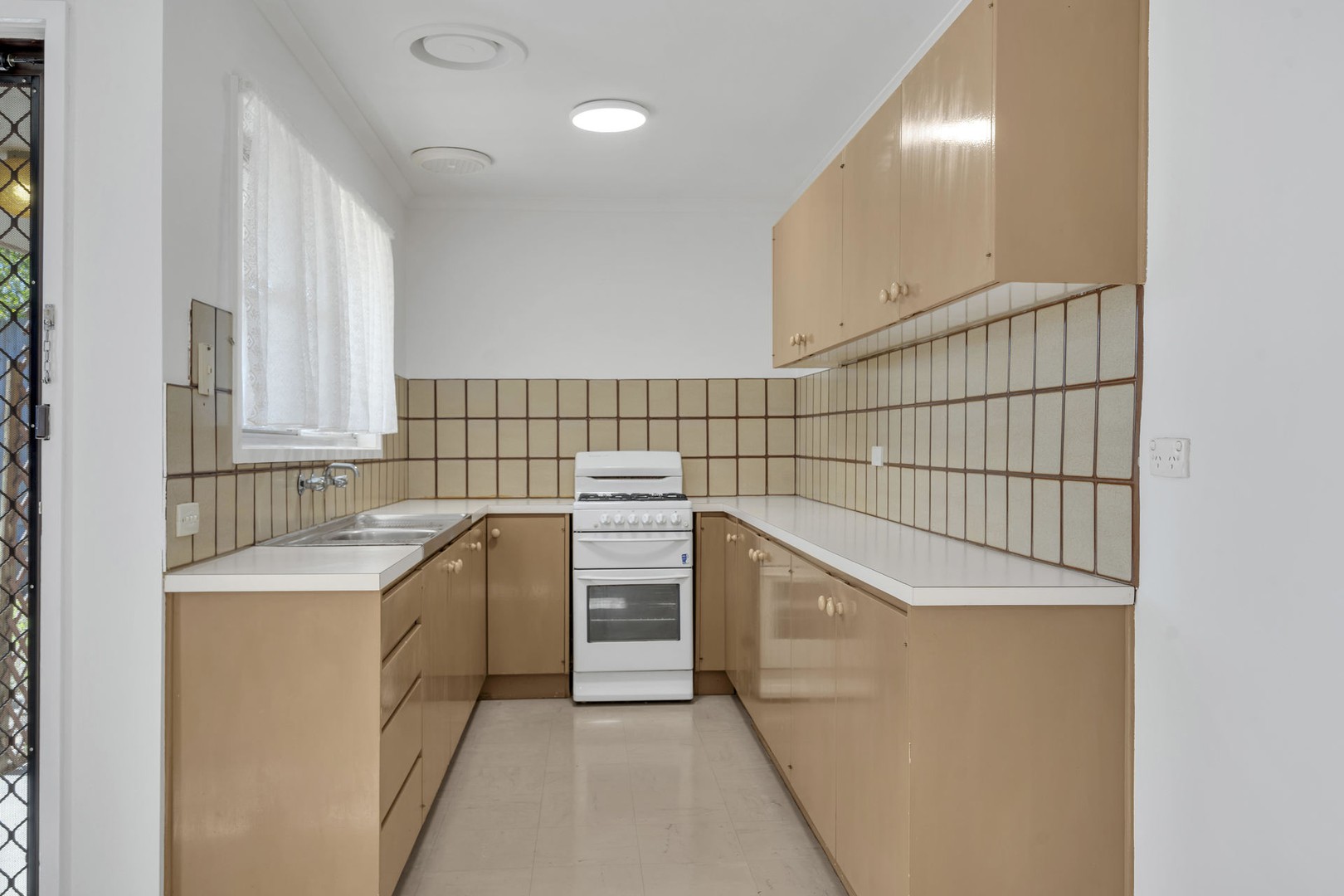6 Brim Court, Westmeadows, VIC 3049, Westmeadows - Thumbnail 4