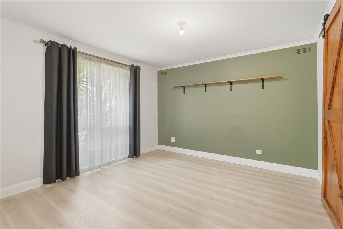 6 Brimpton Grove, Wyndham Vale, VIC 3024, Wyndham Vale - Thumbnail 5