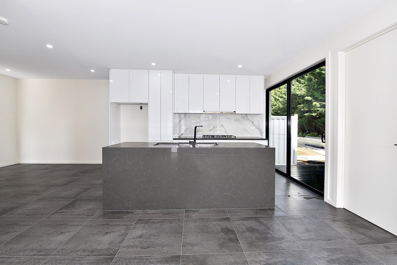 6 Buchanan  Place, Greenvale, VIC 3059 - Thumbnail 1 - 19/10/2022