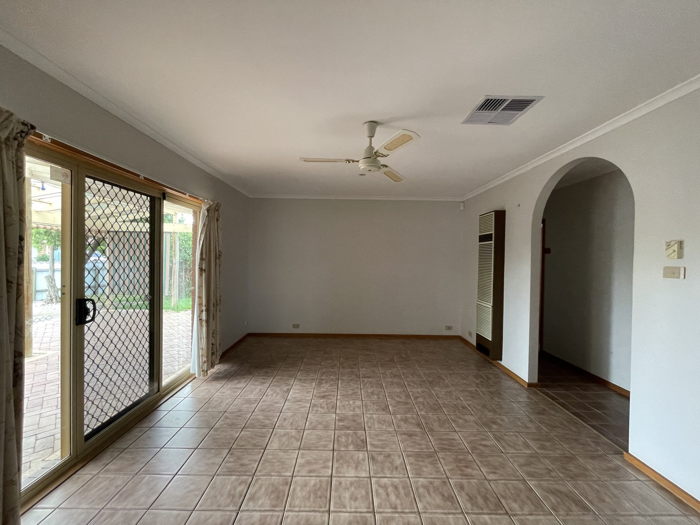 6 Buckingham Drive, Werribee, VIC 3030, Werribee - Thumbnail 6
