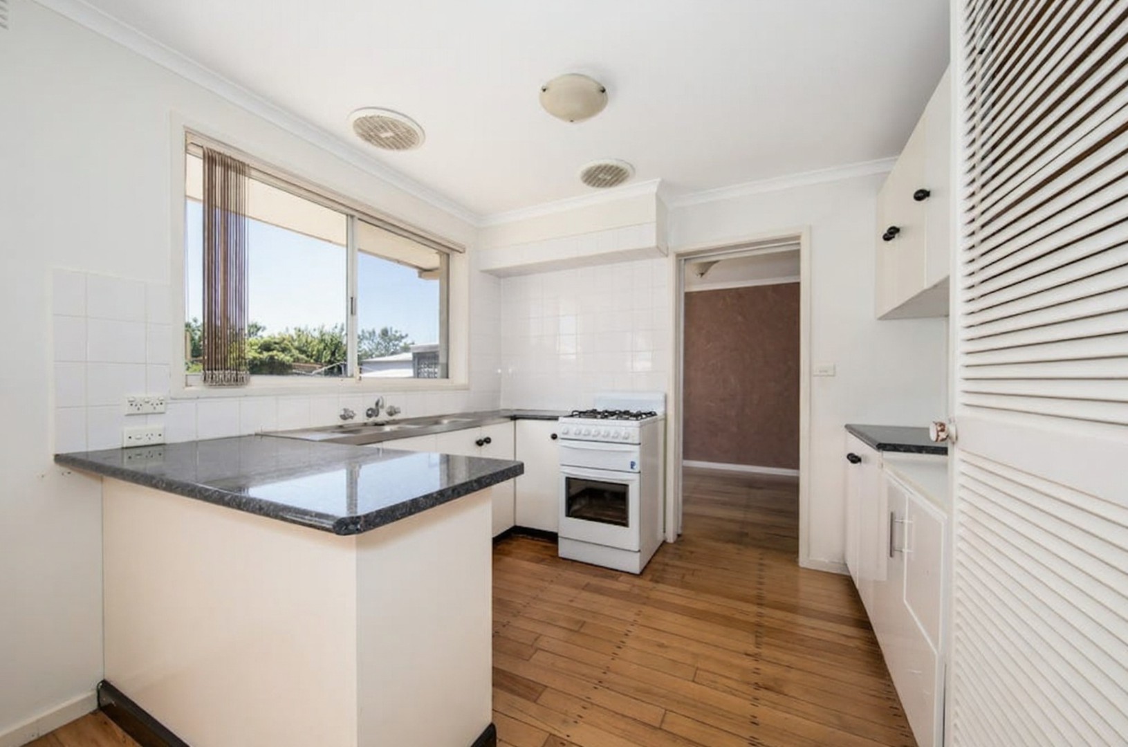 6 Bunya Drive, Albanvale, VIC 3021, Albanvale - Thumbnail 4