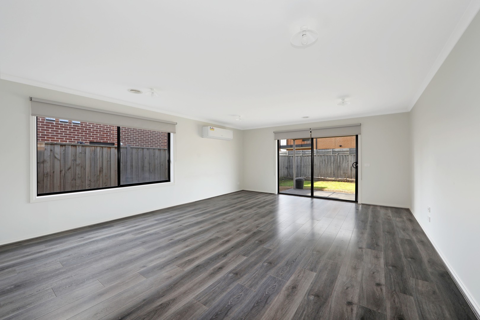 6 Burnett Way, Clyde North, VIC 3978 - Thumbnail 2 - 17/02/2025