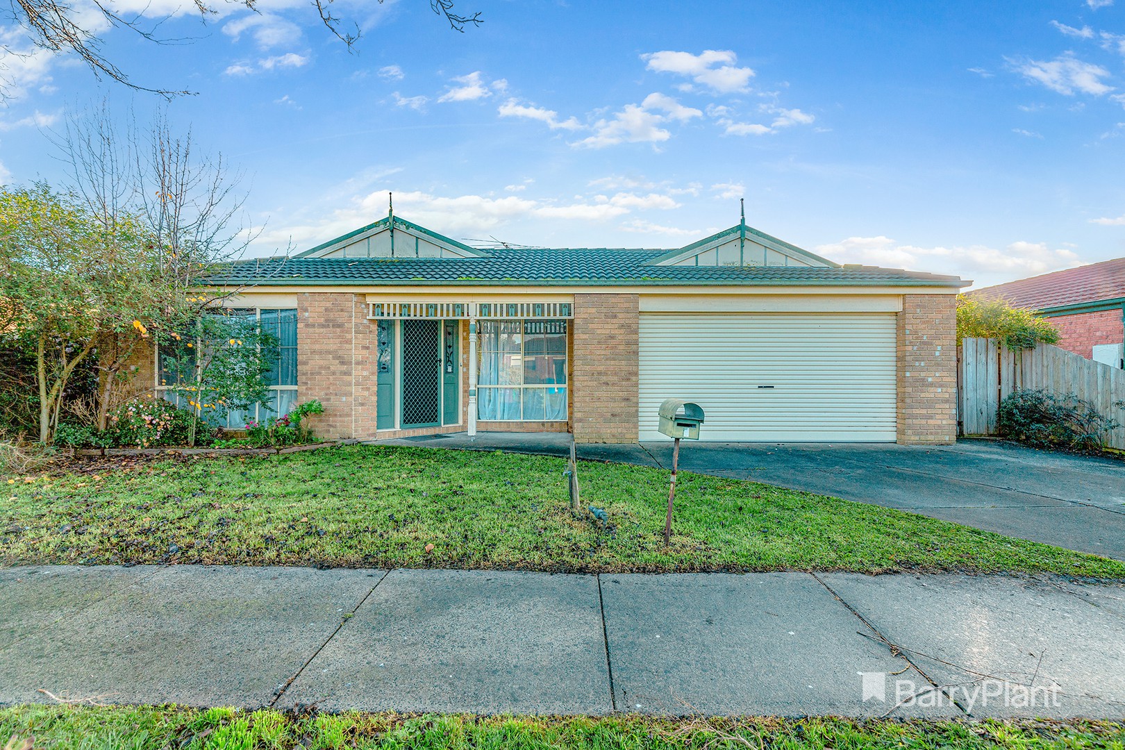 6 Butterwick Terrace, Cranbourne East, VIC 3977, Cranbourne East - Thumbnail 2