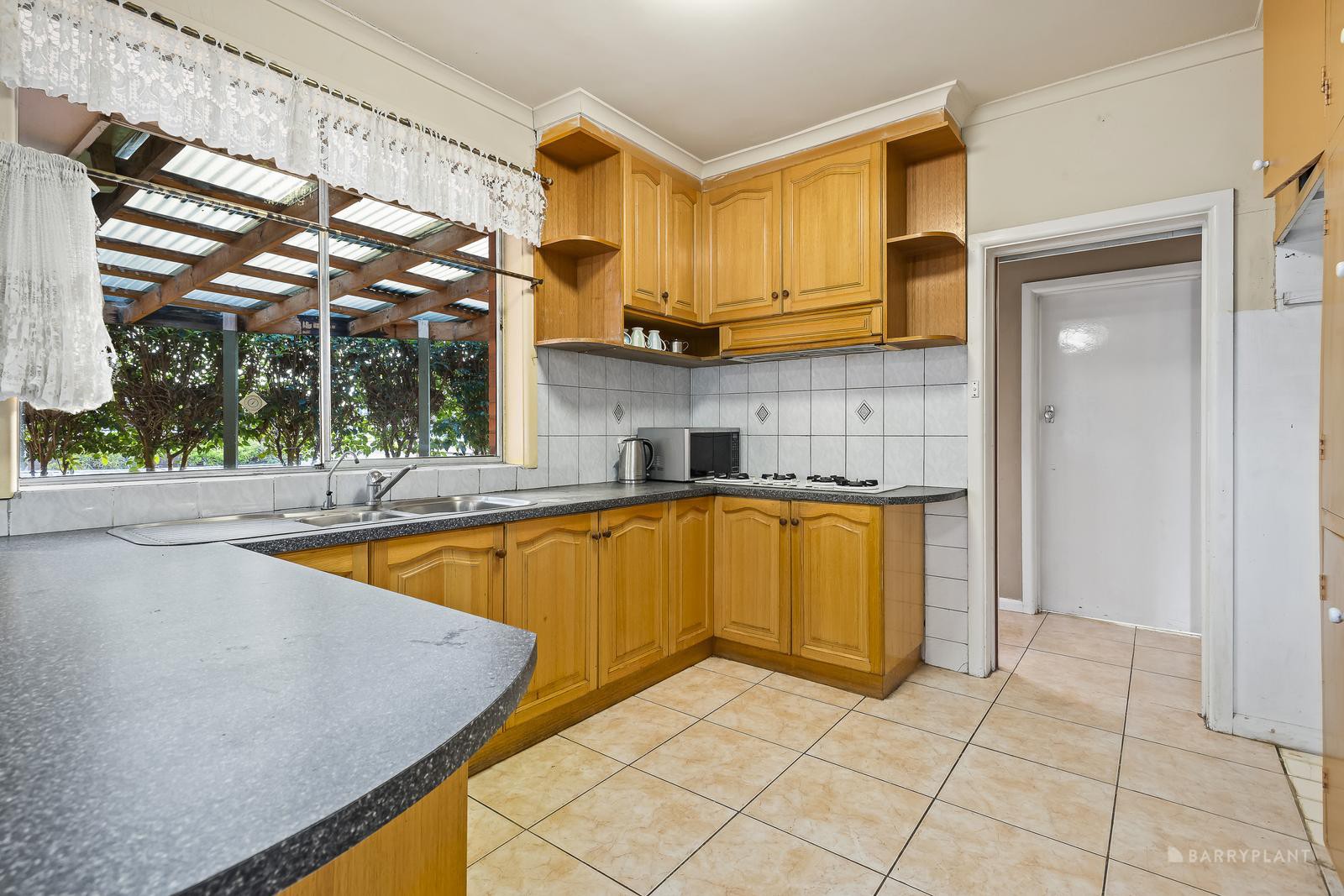 6 Calderwood Street, Bulleen, VIC 3105, Bulleen - Thumbnail 4